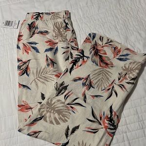 Women size M linen blend pants- brand new!